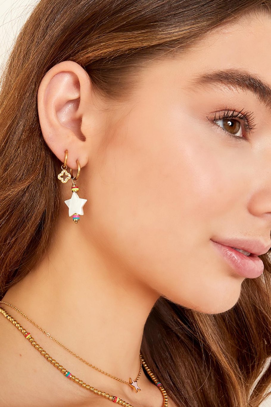 Pendientes Beads &amp; Stars - colección #summergirls Color dorado Conchas Imagen3